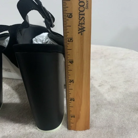 Black and White Platform Heels - Picture 7 of 7